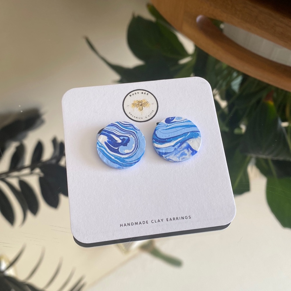 BUSY • BEE CIRCLE BLUE MARBLE CLAY STUD EARRINGS